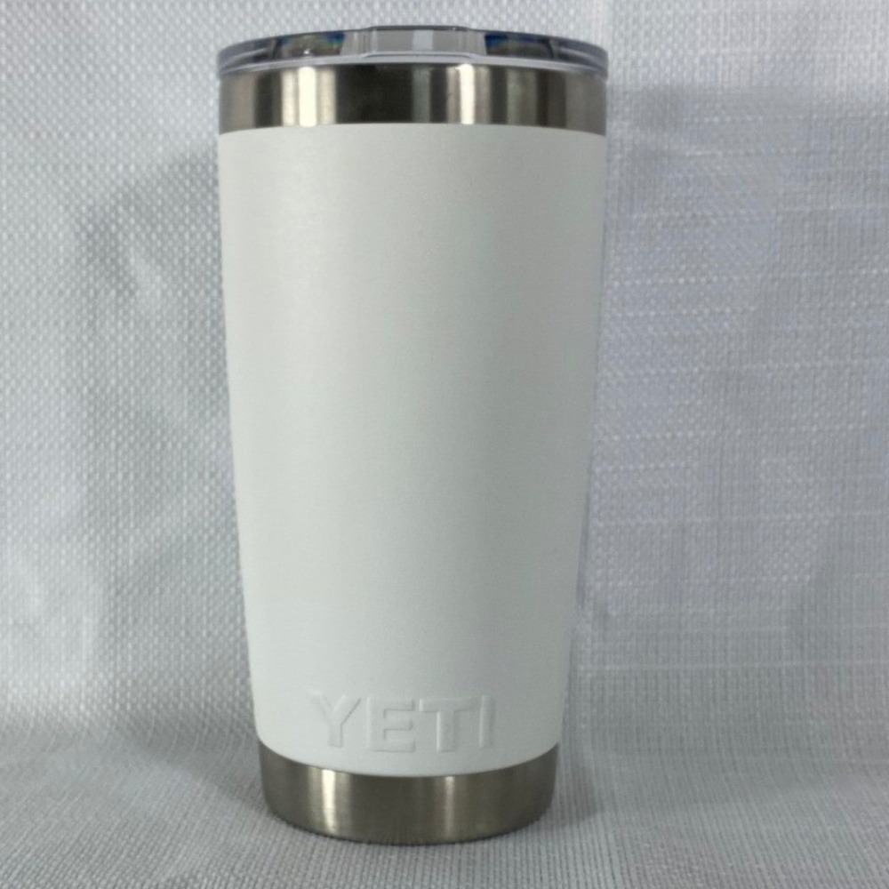 YETI Rambler 20 oz Tumbler White Stainless Steel Vacuum Insulated MagSlider Lid - Picture 2 of 4